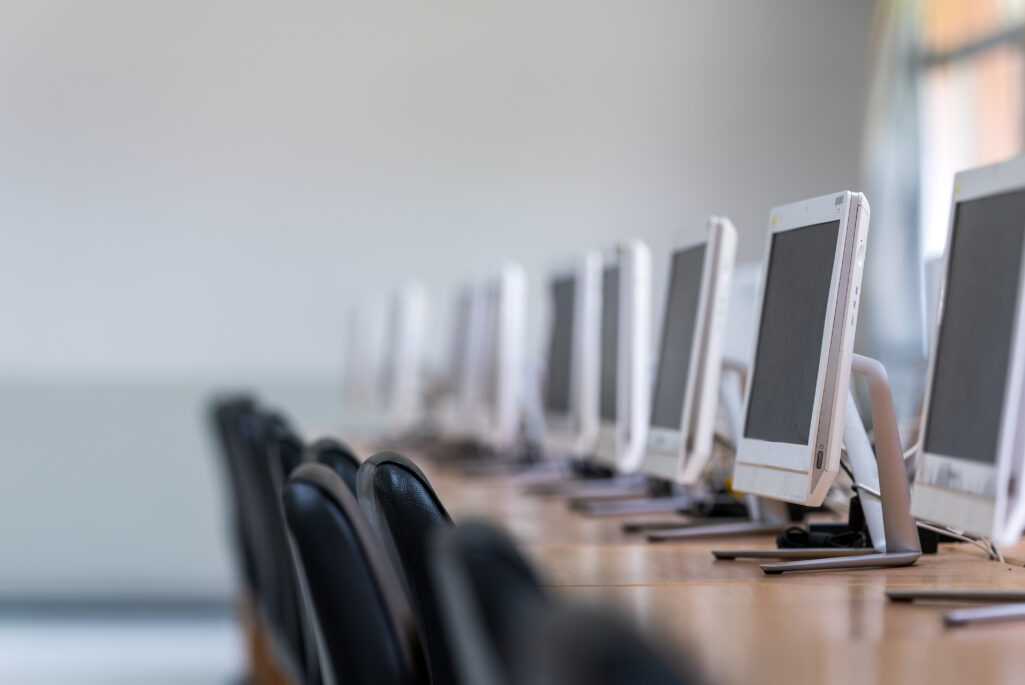 プログラミング専門学校とは?